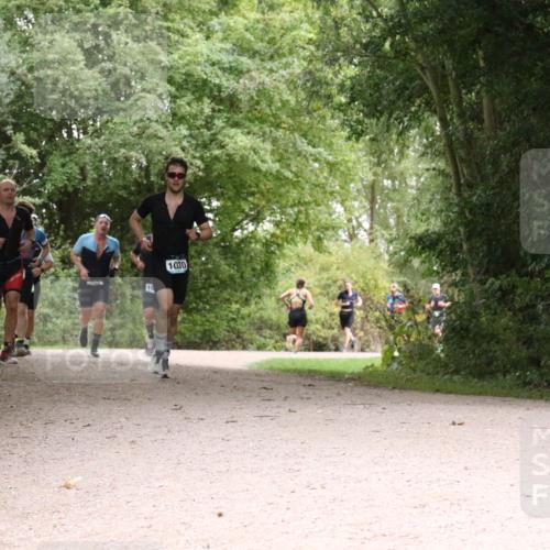 30.08.2026 - Elbe Triathlon Hamburg Antke Förster http://msf.ph/oto/10100701 30.08.2026 11:11:49 Laufen 710, 1030 meine-sportfotos.de