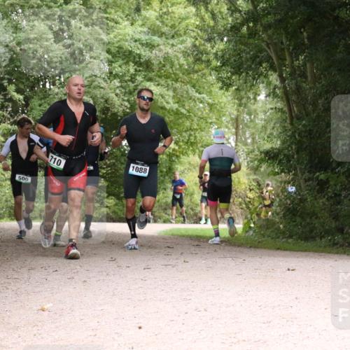 30.08.2026 - Elbe Triathlon Hamburg Antke Förster http://msf.ph/oto/10100709 30.08.2026 11:11:52 Laufen 500, 710, 1088, 10 meine-sportfotos.de