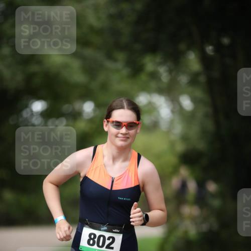 30.08.2026 - Elbe Triathlon Hamburg Antke Förster http://msf.ph/oto/10100748 30.08.2026 11:08:52 Laufen 802 meine-sportfotos.de
