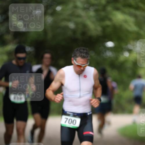 30.08.2026 - Elbe Triathlon Hamburg Antke Förster http://msf.ph/oto/10100778 30.08.2026 11:09:25 Laufen 700 meine-sportfotos.de