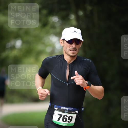 30.08.2026 - Elbe Triathlon Hamburg Antke Förster http://msf.ph/oto/10100814 30.08.2026 11:09:51 Laufen 769 meine-sportfotos.de