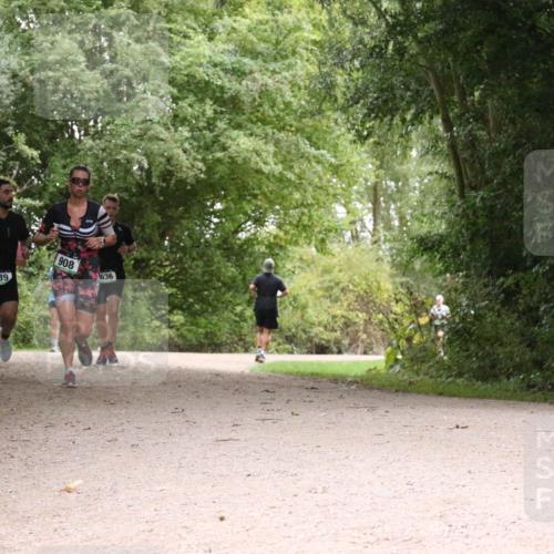 30.08.2026 - Elbe Triathlon Hamburg Antke Förster http://msf.ph/oto/10100819 30.08.2026 11:12:53 Laufen 908, 639, 636 meine-sportfotos.de