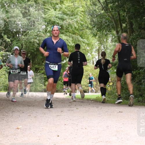 30.08.2026 - Elbe Triathlon Hamburg Antke Förster http://msf.ph/oto/10100843 30.08.2026 11:13:10 Laufen 1047, 847, 617, 647 meine-sportfotos.de