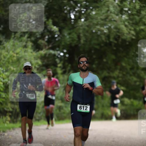 30.08.2026 - Elbe Triathlon Hamburg Antke Förster http://msf.ph/oto/10100844 30.08.2026 11:10:11 Laufen 788, 612 meine-sportfotos.de