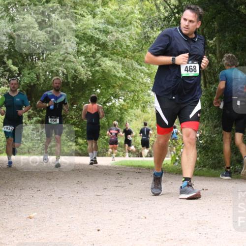 30.08.2026 - Elbe Triathlon Hamburg Antke Förster http://msf.ph/oto/10100875 30.08.2026 11:13:22 Laufen 623, 1032, 650, 468 meine-sportfotos.de