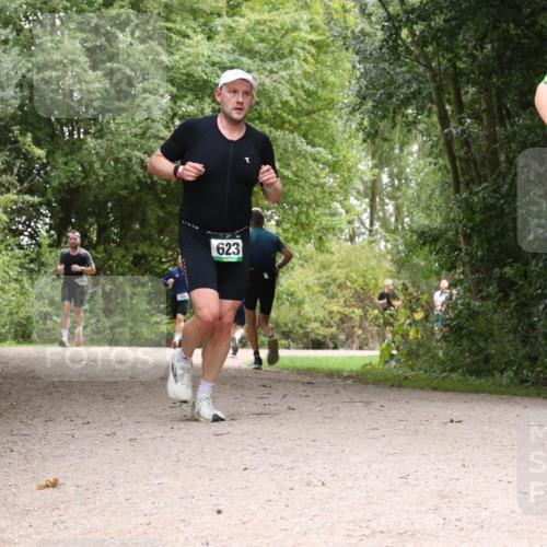30.08.2026 - Elbe Triathlon Hamburg Antke Förster http://msf.ph/oto/10100889 30.08.2026 11:13:27 Laufen 623, 1032 meine-sportfotos.de