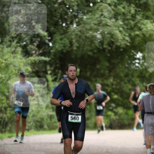 30.08.2026 - Elbe Triathlon Hamburg Antke Förster http://msf.ph/oto/10100890 30.08.2026 11:10:42 Laufen 560 meine-sportfotos.de