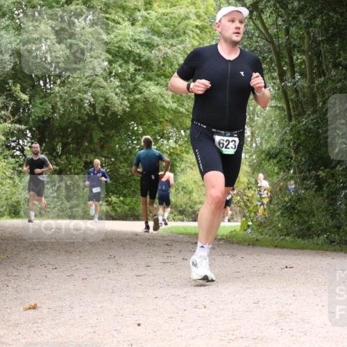 30.08.2026 - Elbe Triathlon Hamburg Antke Förster http://msf.ph/oto/10100891 30.08.2026 11:13:28 Laufen 623 meine-sportfotos.de