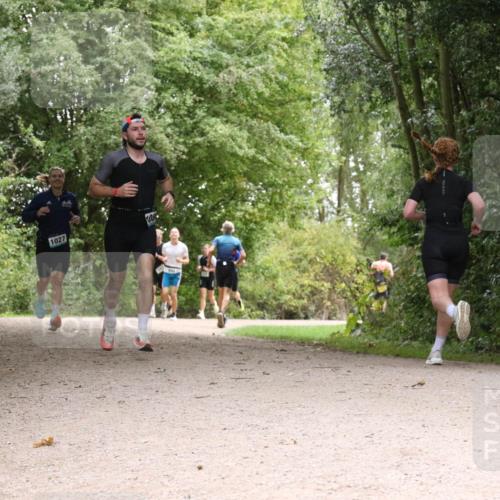 30.08.2026 - Elbe Triathlon Hamburg Antke Förster http://msf.ph/oto/10100897 30.08.2026 11:13:33 Laufen 1027 meine-sportfotos.de