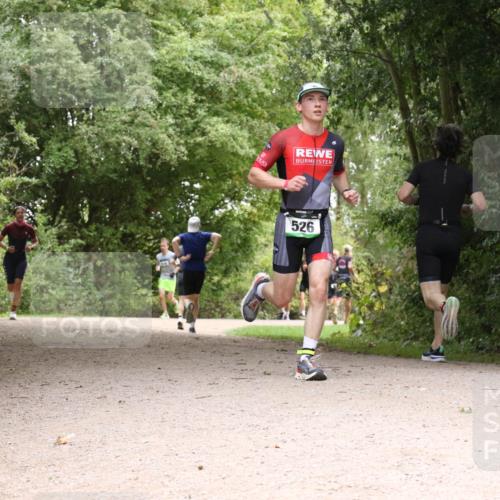 30.08.2026 - Elbe Triathlon Hamburg Antke Förster http://msf.ph/oto/10100991 30.08.2026 11:14:40 Laufen 526 meine-sportfotos.de