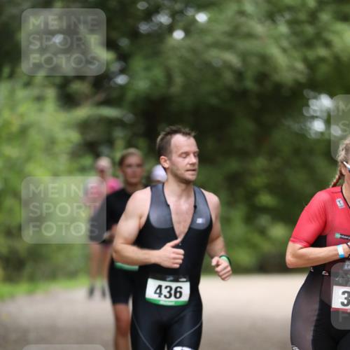 30.08.2026 - Elbe Triathlon Hamburg Antke Förster http://msf.ph/oto/10101052 30.08.2026 11:12:13 Laufen 436, 3 meine-sportfotos.de