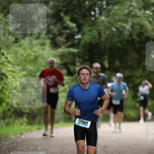 30.08.2026 - Elbe Triathlon Hamburg Antke Förster http://msf.ph/oto/10101086 30.08.2026 11:12:35 Laufen 990 meine-sportfotos.de