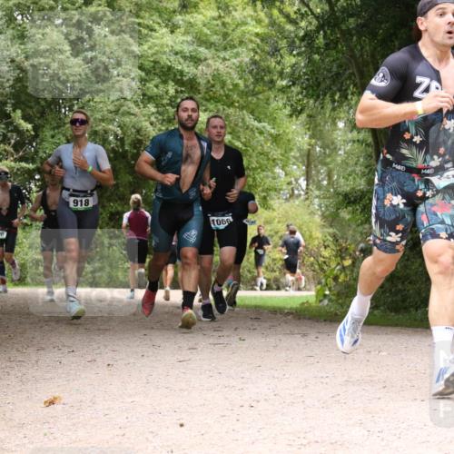 30.08.2026 - Elbe Triathlon Hamburg Antke Förster http://msf.ph/oto/10101089 30.08.2026 11:15:33 Laufen 520, 918, 1066 meine-sportfotos.de