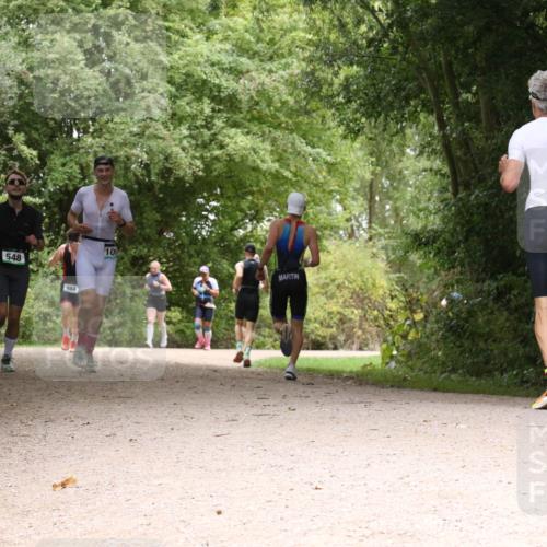 30.08.2026 - Elbe Triathlon Hamburg Antke Förster http://msf.ph/oto/10101109 30.08.2026 11:15:45 Laufen 548, 984, 10 meine-sportfotos.de