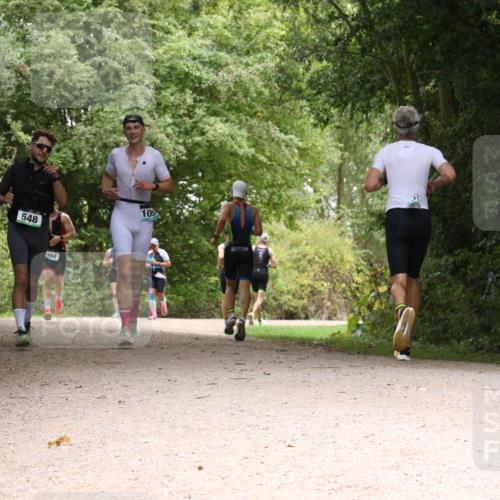 30.08.2026 - Elbe Triathlon Hamburg Antke Förster http://msf.ph/oto/10101111 30.08.2026 11:15:46 Laufen 548, 186 meine-sportfotos.de