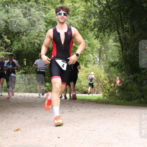 30.08.2026 - Elbe Triathlon Hamburg Antke Förster http://msf.ph/oto/10101127 30.08.2026 11:15:53 Laufen 4 meine-sportfotos.de