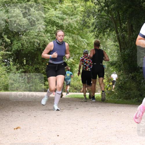 30.08.2026 - Elbe Triathlon Hamburg Antke Förster http://msf.ph/oto/10101135 30.08.2026 11:15:58 Laufen  meine-sportfotos.de