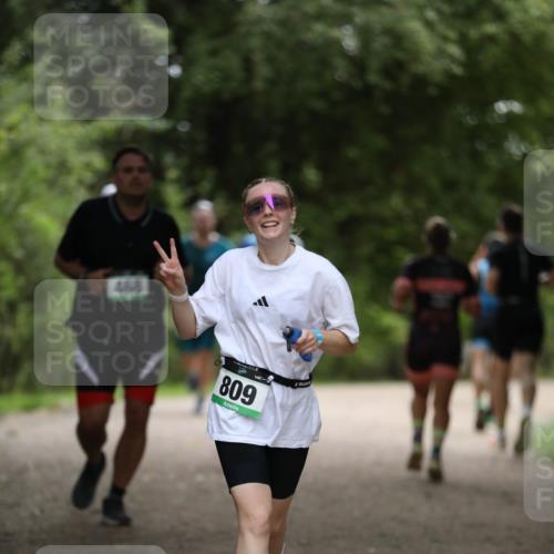 30.08.2026 - Elbe Triathlon Hamburg Antke Förster http://msf.ph/oto/10101170 30.08.2026 11:13:19 Laufen 468, 809 meine-sportfotos.de