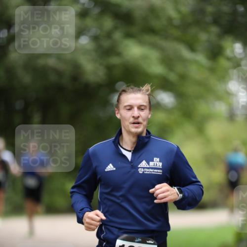 30.08.2026 - Elbe Triathlon Hamburg Antke Förster http://msf.ph/oto/10101216 30.08.2026 11:13:37 Laufen 1027 meine-sportfotos.de