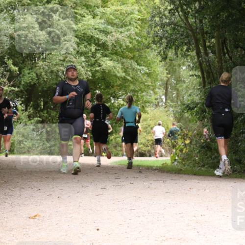 30.08.2026 - Elbe Triathlon Hamburg Antke Förster http://msf.ph/oto/10101263 30.08.2026 11:17:37 Laufen  meine-sportfotos.de