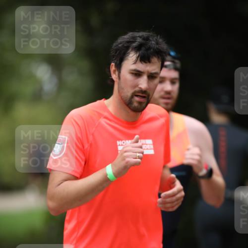 30.08.2026 - Elbe Triathlon Hamburg Antke Förster http://msf.ph/oto/10101296 30.08.2026 11:14:32 Laufen 451 meine-sportfotos.de