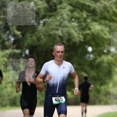 30.08.2026 - Elbe Triathlon Hamburg Antke Förster http://msf.ph/oto/10101312 30.08.2026 11:14:51 Laufen 80, 435 meine-sportfotos.de
