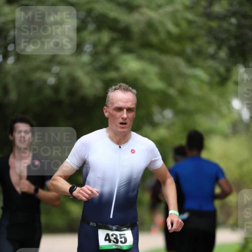 30.08.2026 - Elbe Triathlon Hamburg Antke Förster http://msf.ph/oto/10101314 30.08.2026 11:14:52 Laufen 280, 435 meine-sportfotos.de