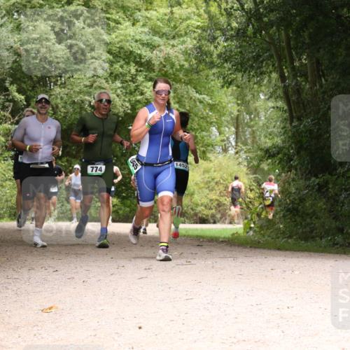 30.08.2026 - Elbe Triathlon Hamburg Antke Förster http://msf.ph/oto/10101323 30.08.2026 11:18:13 Laufen 1452, 774 meine-sportfotos.de