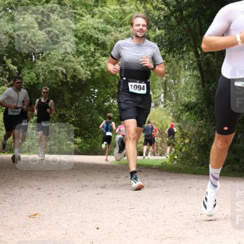 30.08.2026 - Elbe Triathlon Hamburg Antke Förster http://msf.ph/oto/10101335 30.08.2026 11:18:17 Laufen 1059, 16, 1029, 1094 meine-sportfotos.de