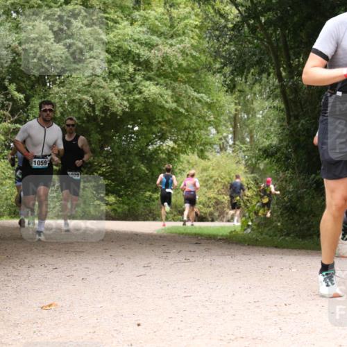30.08.2026 - Elbe Triathlon Hamburg Antke Förster http://msf.ph/oto/10101339 30.08.2026 11:18:18 Laufen 1059, 029, 1094 meine-sportfotos.de