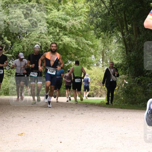 30.08.2026 - Elbe Triathlon Hamburg Antke Förster http://msf.ph/oto/10101387 30.08.2026 11:18:47 Laufen 999, 1212, 1101, 1258, 400 meine-sportfotos.de