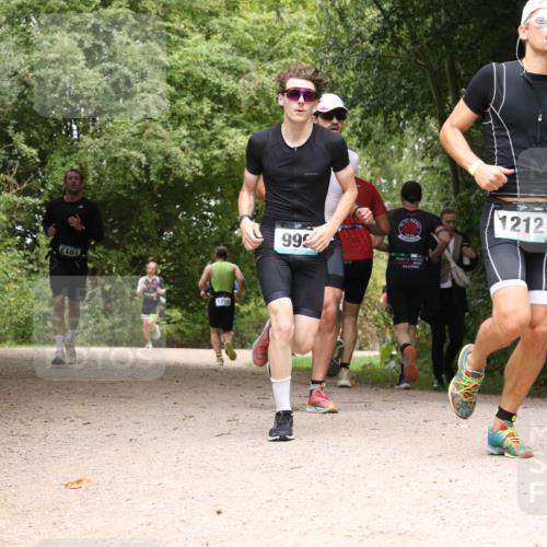30.08.2026 - Elbe Triathlon Hamburg Antke Förster http://msf.ph/oto/10101393 30.08.2026 11:18:50 Laufen 1258, 999, 11, 1212 meine-sportfotos.de