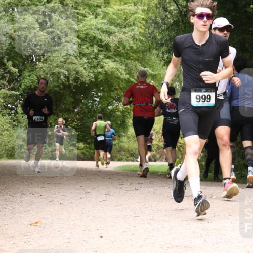 30.08.2026 - Elbe Triathlon Hamburg Antke Förster http://msf.ph/oto/10101395 30.08.2026 11:18:51 Laufen 666, 1017 meine-sportfotos.de