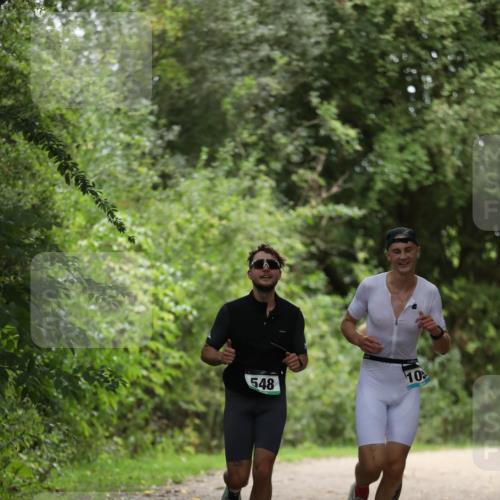 30.08.2026 - Elbe Triathlon Hamburg Antke Förster http://msf.ph/oto/10101418 30.08.2026 11:15:46 Laufen 548, 10 meine-sportfotos.de