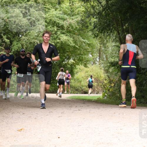 30.08.2026 - Elbe Triathlon Hamburg Antke Förster http://msf.ph/oto/10101429 30.08.2026 11:19:10 Laufen 855, 40, 585, 025 meine-sportfotos.de