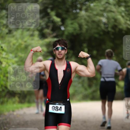 30.08.2026 - Elbe Triathlon Hamburg Antke Förster http://msf.ph/oto/10101432 30.08.2026 11:15:52 Laufen 984 meine-sportfotos.de