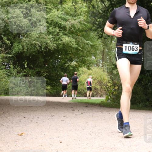 30.08.2026 - Elbe Triathlon Hamburg Antke Förster http://msf.ph/oto/10101461 30.08.2026 11:19:22 Laufen 1063 meine-sportfotos.de
