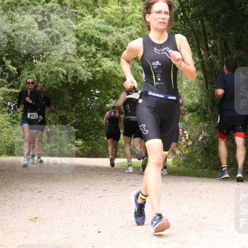 30.08.2026 - Elbe Triathlon Hamburg Antke Förster http://msf.ph/oto/10101555 30.08.2026 11:20:26 Laufen 853, 2 meine-sportfotos.de
