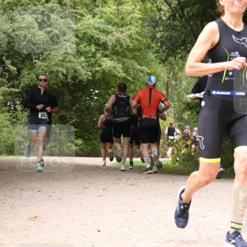 30.08.2026 - Elbe Triathlon Hamburg Antke Förster http://msf.ph/oto/10101557 30.08.2026 11:20:26 Laufen 853 meine-sportfotos.de