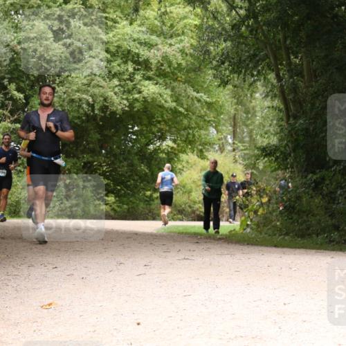 30.08.2026 - Elbe Triathlon Hamburg Antke Förster http://msf.ph/oto/10101581 30.08.2026 11:20:46 Laufen 1109, 40 meine-sportfotos.de