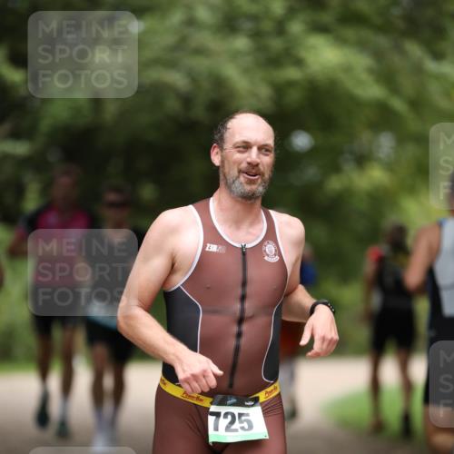 30.08.2026 - Elbe Triathlon Hamburg Antke Förster http://msf.ph/oto/10101596 30.08.2026 11:17:48 Laufen 3, 725, 3 meine-sportfotos.de