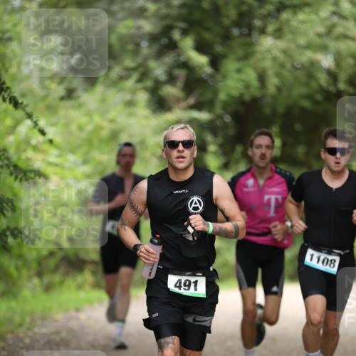 30.08.2026 - Elbe Triathlon Hamburg Antke Förster http://msf.ph/oto/10101600 30.08.2026 11:17:50 Laufen 491, 0, 1108 meine-sportfotos.de