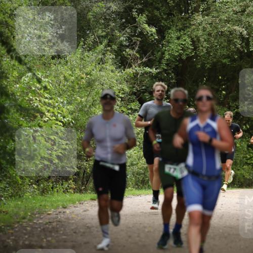 30.08.2026 - Elbe Triathlon Hamburg Antke Förster http://msf.ph/oto/10101630 30.08.2026 11:18:12 Laufen 94, 77 meine-sportfotos.de