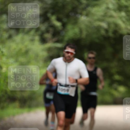 30.08.2026 - Elbe Triathlon Hamburg Antke Förster http://msf.ph/oto/10101650 30.08.2026 11:18:19 Laufen  meine-sportfotos.de