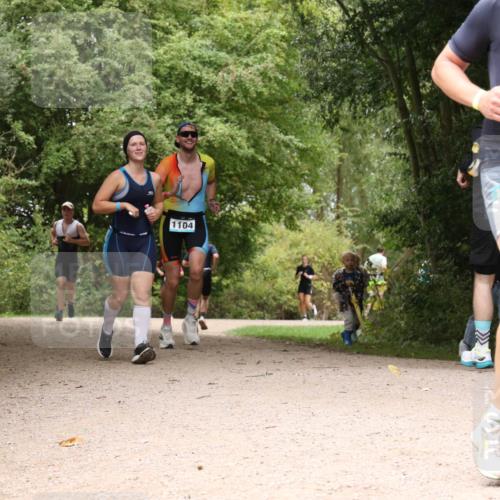 30.08.2026 - Elbe Triathlon Hamburg Antke Förster http://msf.ph/oto/10101655 30.08.2026 11:21:32 Laufen 1104, 674 meine-sportfotos.de
