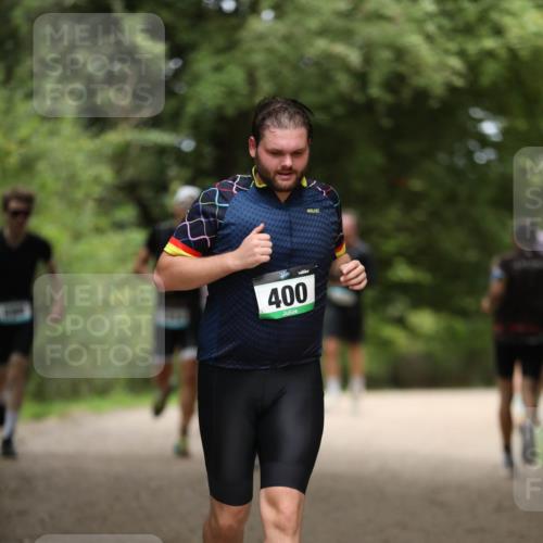 30.08.2026 - Elbe Triathlon Hamburg Antke Förster http://msf.ph/oto/10101688 30.08.2026 11:18:46 Laufen 400 meine-sportfotos.de