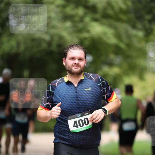 30.08.2026 - Elbe Triathlon Hamburg Antke Förster http://msf.ph/oto/10101692 30.08.2026 11:18:47 Laufen 400 meine-sportfotos.de