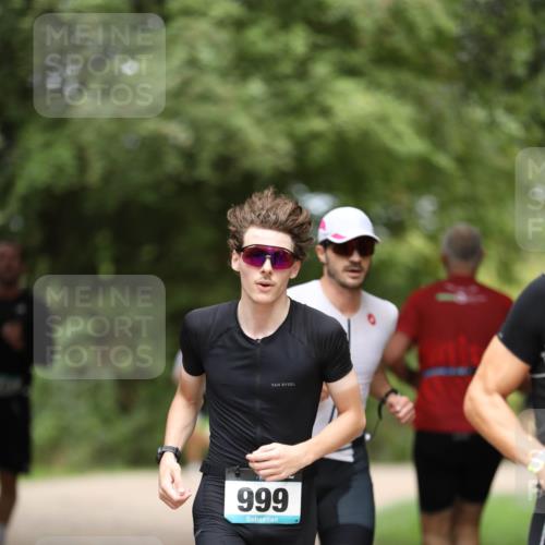 30.08.2026 - Elbe Triathlon Hamburg Antke Förster http://msf.ph/oto/10101702 30.08.2026 11:18:51 Laufen 999 meine-sportfotos.de