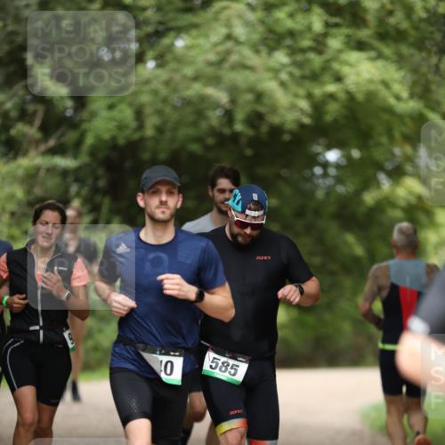 30.08.2026 - Elbe Triathlon Hamburg Antke Förster http://msf.ph/oto/10101744 30.08.2026 11:19:13 Laufen 9, 0, 585, 3 meine-sportfotos.de