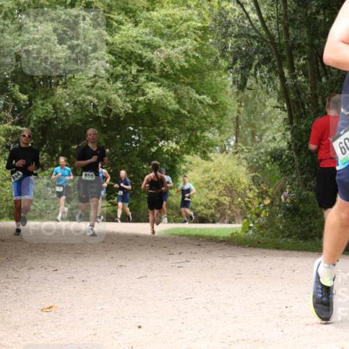 30.08.2026 - Elbe Triathlon Hamburg Antke Förster http://msf.ph/oto/10101767 30.08.2026 11:22:23 Laufen 856, 605 meine-sportfotos.de